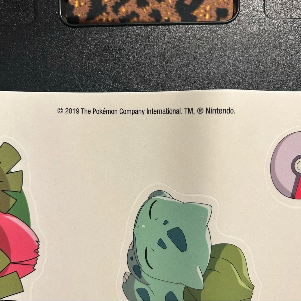 Pokemon peel & stick wall decal 25 pieces Nintendo USA 2019 4 sheets removable
